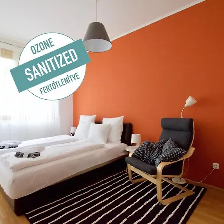 Standard By Hi5 - Kazincy 52 * Budapeszt